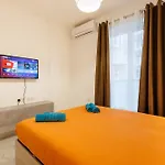 Sliema B20 - 5 Mins Walk To Valletta Ferry - Shopping Mall And Bay Sleeps 7 By Quicktrips Gzira
