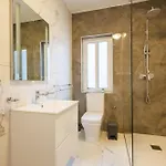 Sliema B20 - 5 Mins Walk To Valletta Ferry - Shopping Mall And Bay Sleeps 7 By Quicktrips *
