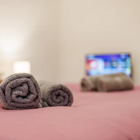 Sliema B20 - 5 Mins Walk To Valletta Ferry - Shopping Mall And Bay Sleeps 8 By Quicktrips Апартаменты *