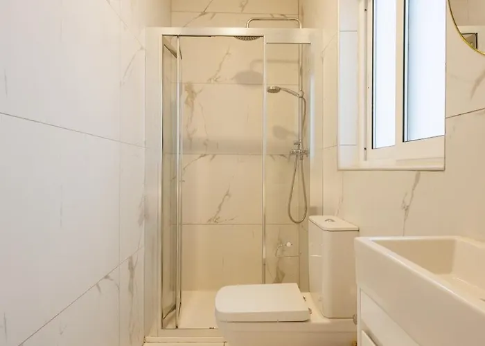 Sliema B20 - 5 Mins Walk To Valletta Ferry - Shopping Mall And Bay Sleeps 8 By Quicktrips * Gzira