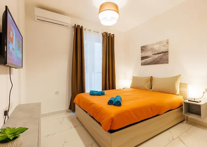 Daire Sliema B20 - 5 Mins Walk To Valletta Ferry - Shopping Mall And Bay Sleeps 8 By Quicktrips Gzira
