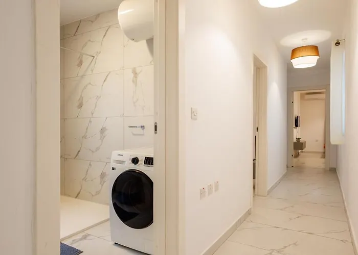 شقة Sliema B20 - 5 Mins Walk To Valletta Ferry - Shopping Mall And Bay Sleeps 8 By Quicktrips Gzira